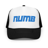 Alternative Hero - Numb Foam trucker hat - Black / White / 